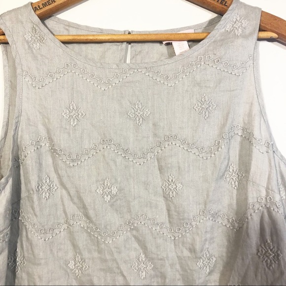 St. Tropez Gray 100% Linen Sleeveless Embroidered Blouse Women's Size Small - Picture 4 of 8